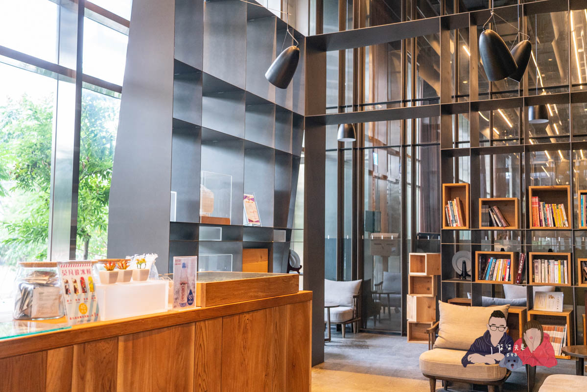 嘉楠風華酒店》嘉義市區飯店居然有高空酒吧／寵物友善／親子育樂城堡！