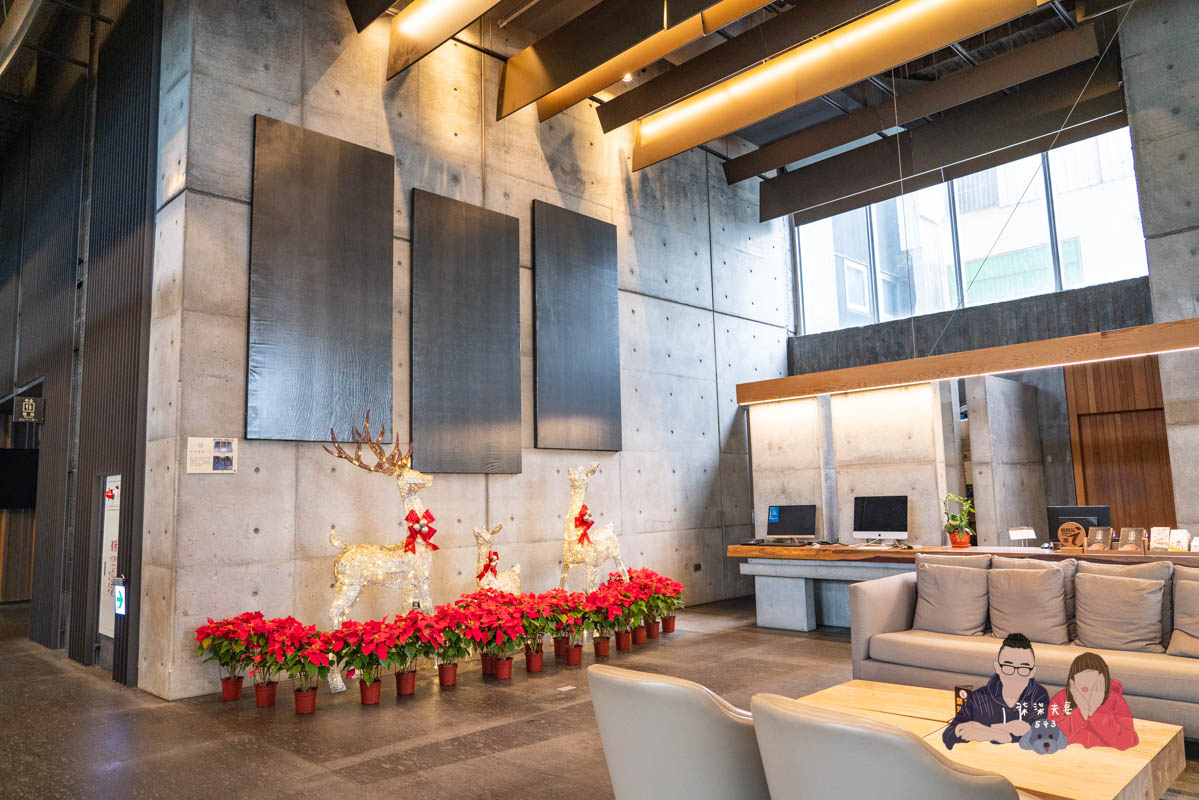 嘉楠風華酒店》嘉義市區飯店居然有高空酒吧／寵物友善／親子育樂城堡！