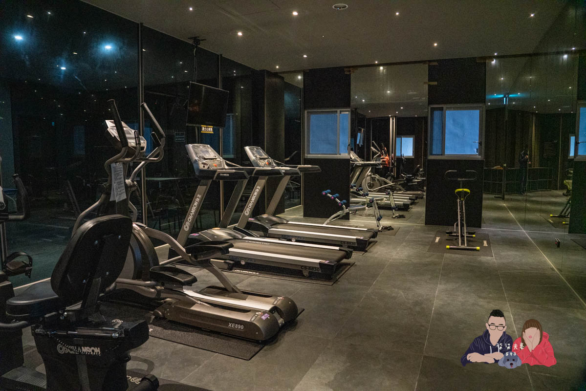 嘉楠風華酒店》嘉義市區飯店居然有高空酒吧／寵物友善／親子育樂城堡！