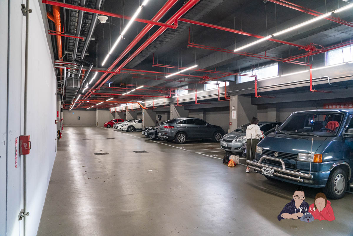 嘉楠風華酒店》嘉義市區飯店居然有高空酒吧／寵物友善／親子育樂城堡！