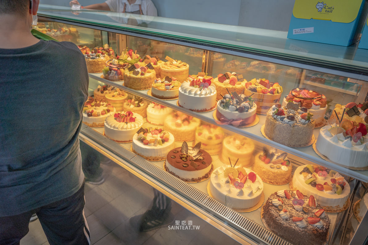 貓尾巴》超熱門大排隊的嘉義美食！俗擱大碗的嘉義甜點店，不要再買泡芙了，該買的是其他甜點！！
