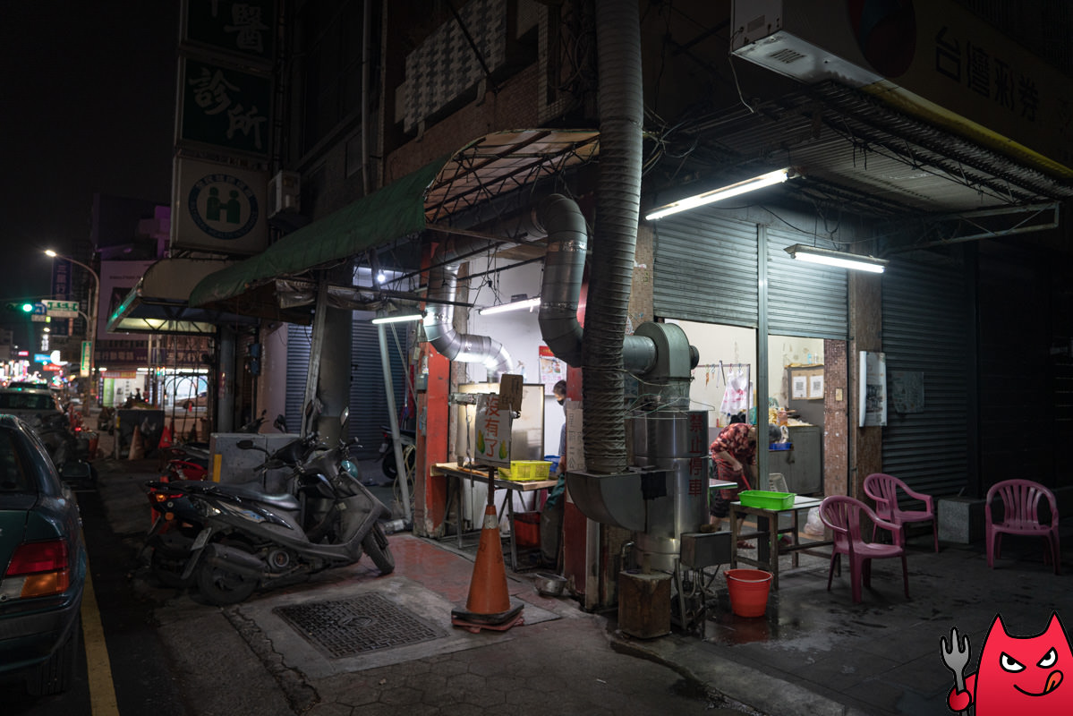 嘉義阿婆烤玉米》要等9小時的玉米，號稱嘉義必吃美食？真的有這麼好吃嗎？有必要排隊嗎？