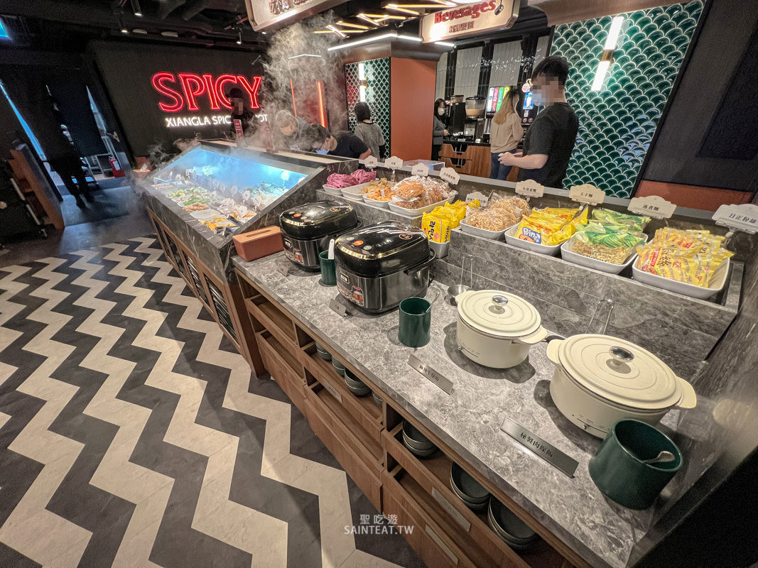 嚮辣和牛麻辣鍋》台北麻辣火鍋推薦|六種和牛 伊比利豬 哈根達斯冰淇淋16種吃到飽!! - 第19張圖 嚮辣和牛麻辣鍋》台北麻辣火鍋推薦|六種和牛 伊比利豬 哈根達斯冰淇淋16種吃到飽!!