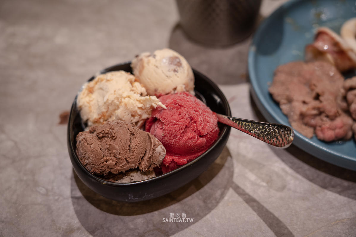 嚮辣和牛麻辣鍋》台北麻辣火鍋推薦|六種和牛 伊比利豬 哈根達斯冰淇淋16種吃到飽!! - 第26張圖 嚮辣和牛麻辣鍋》台北麻辣火鍋推薦|六種和牛 伊比利豬 哈根達斯冰淇淋16種吃到飽!!