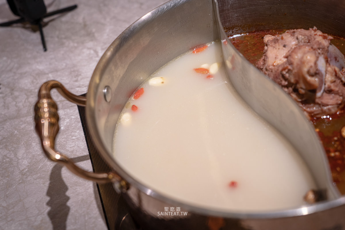 嚮辣和牛麻辣鍋》台北麻辣火鍋推薦|六種和牛 伊比利豬 哈根達斯冰淇淋16種吃到飽!! - 第31張圖 嚮辣和牛麻辣鍋》台北麻辣火鍋推薦|六種和牛 伊比利豬 哈根達斯冰淇淋16種吃到飽!!