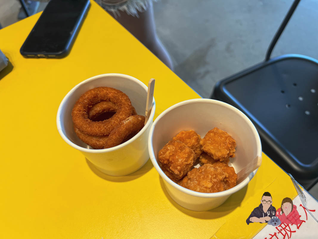 宜蘭親子景點》回巢｜親子小型遊樂園，狐蒙／羊咩咩／象龜，還有超可愛天竺鼠到處亂跑～