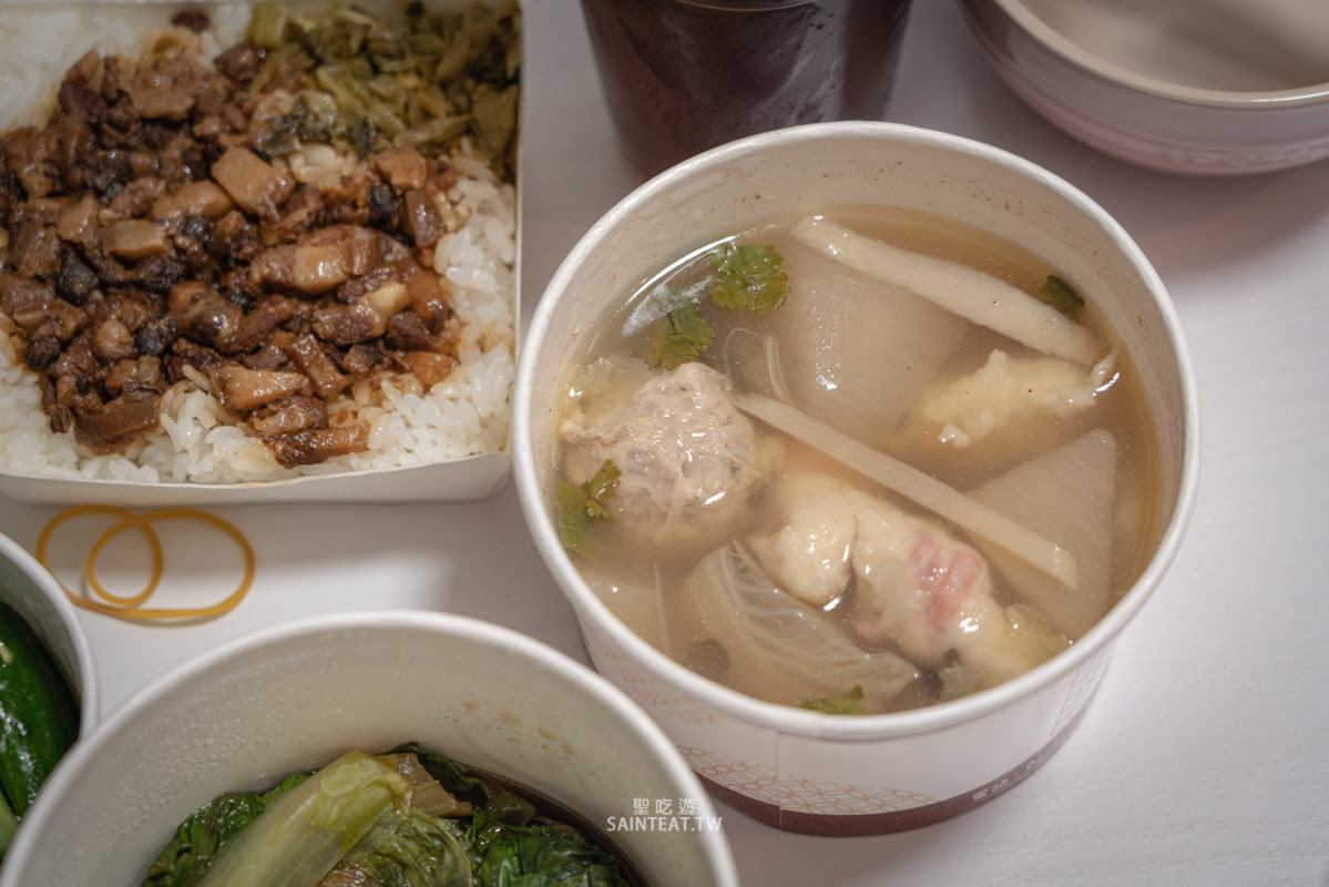 基隆吃外送》青森坊｜雞腿肉片飯一秒回嘉義，羹湯滷肉飯也都很好吃！