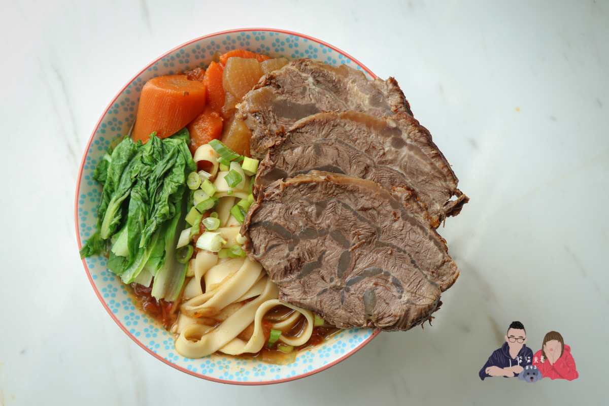 紅燒番茄牛肉麵食譜》5分鐘教你快速做出紅燒牛肉麵，我居然意外複製了滿漢大餐的味道？