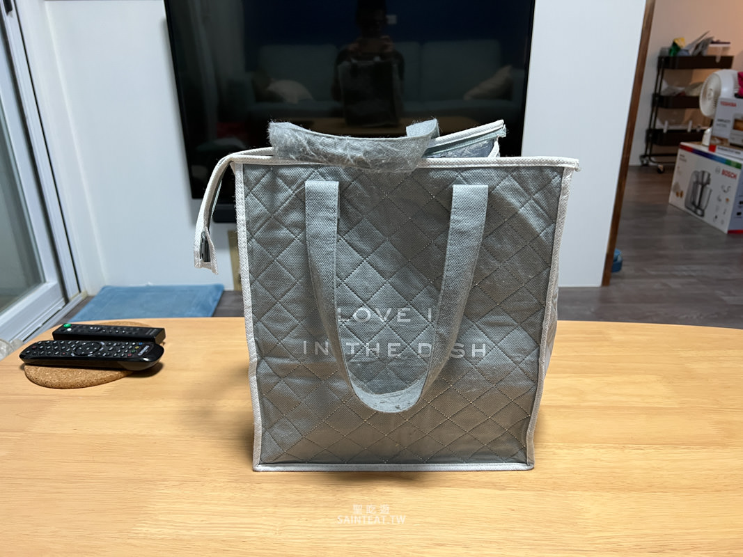 大仁哥蔗香脆皮桶仔雞》真的有這麼好吃嗎？刷手速才搶得到爆紅烤雞！