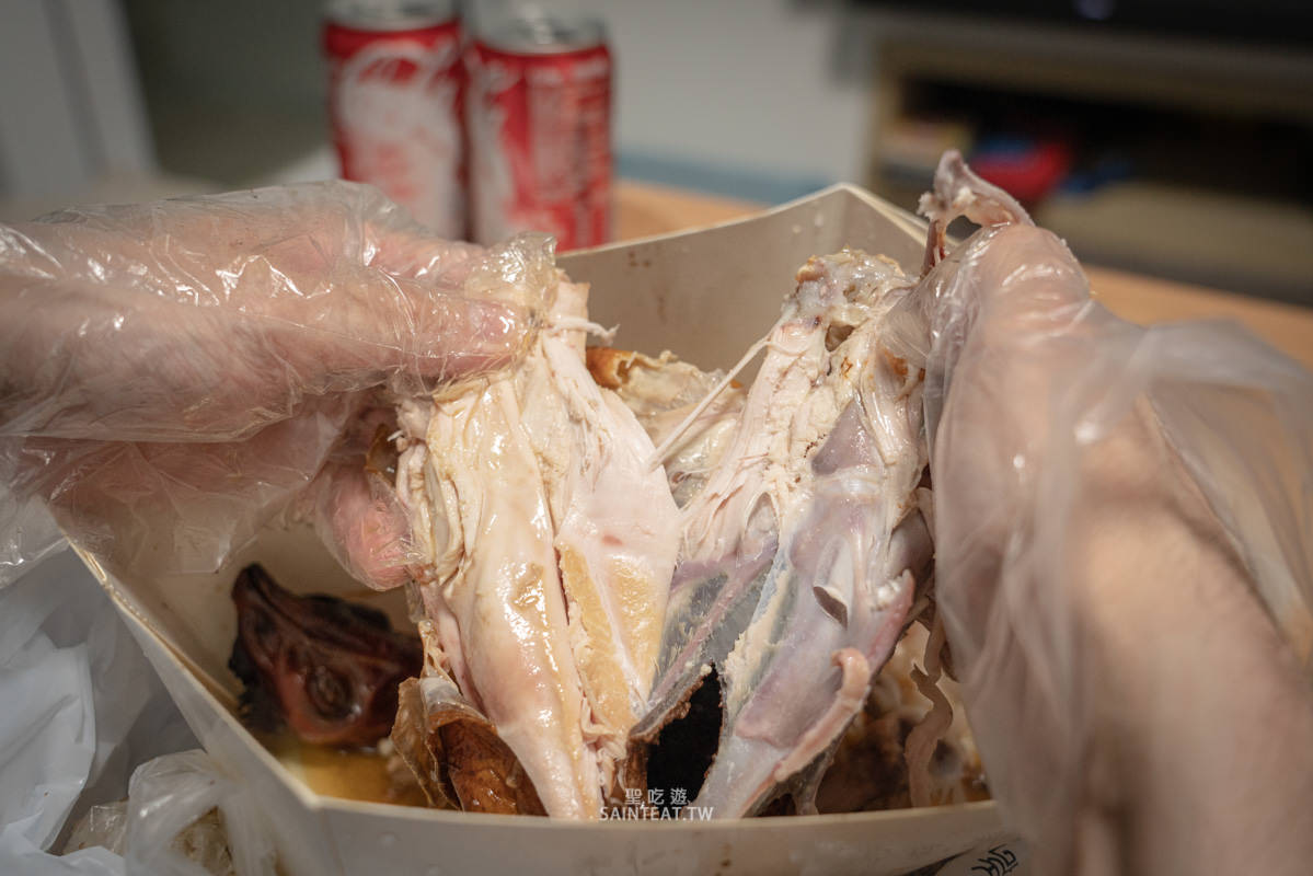 大仁哥蔗香脆皮桶仔雞》真的有這麼好吃嗎？刷手速才搶得到爆紅烤雞！