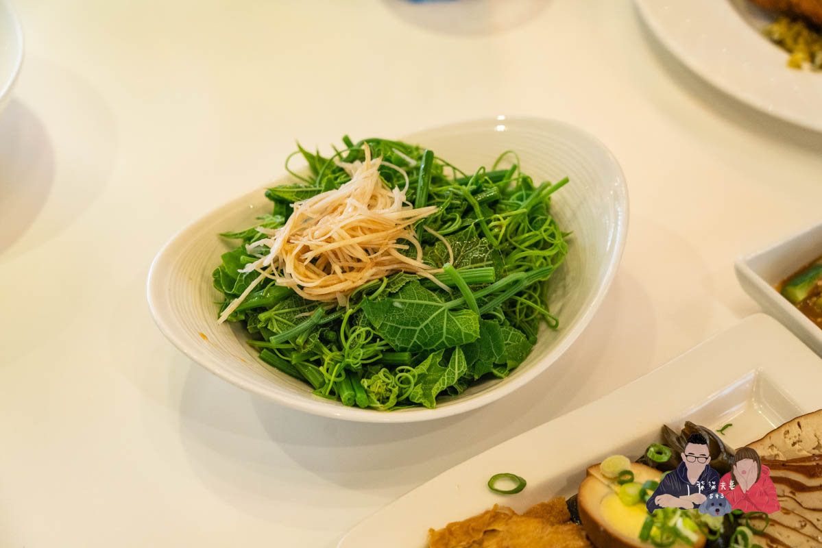 天下三絕》貴但物有所值的台北牛肉麵名店，生日還有免費豬腳麵可以吃，無愧連續4年的米其林餐盤餐廳！