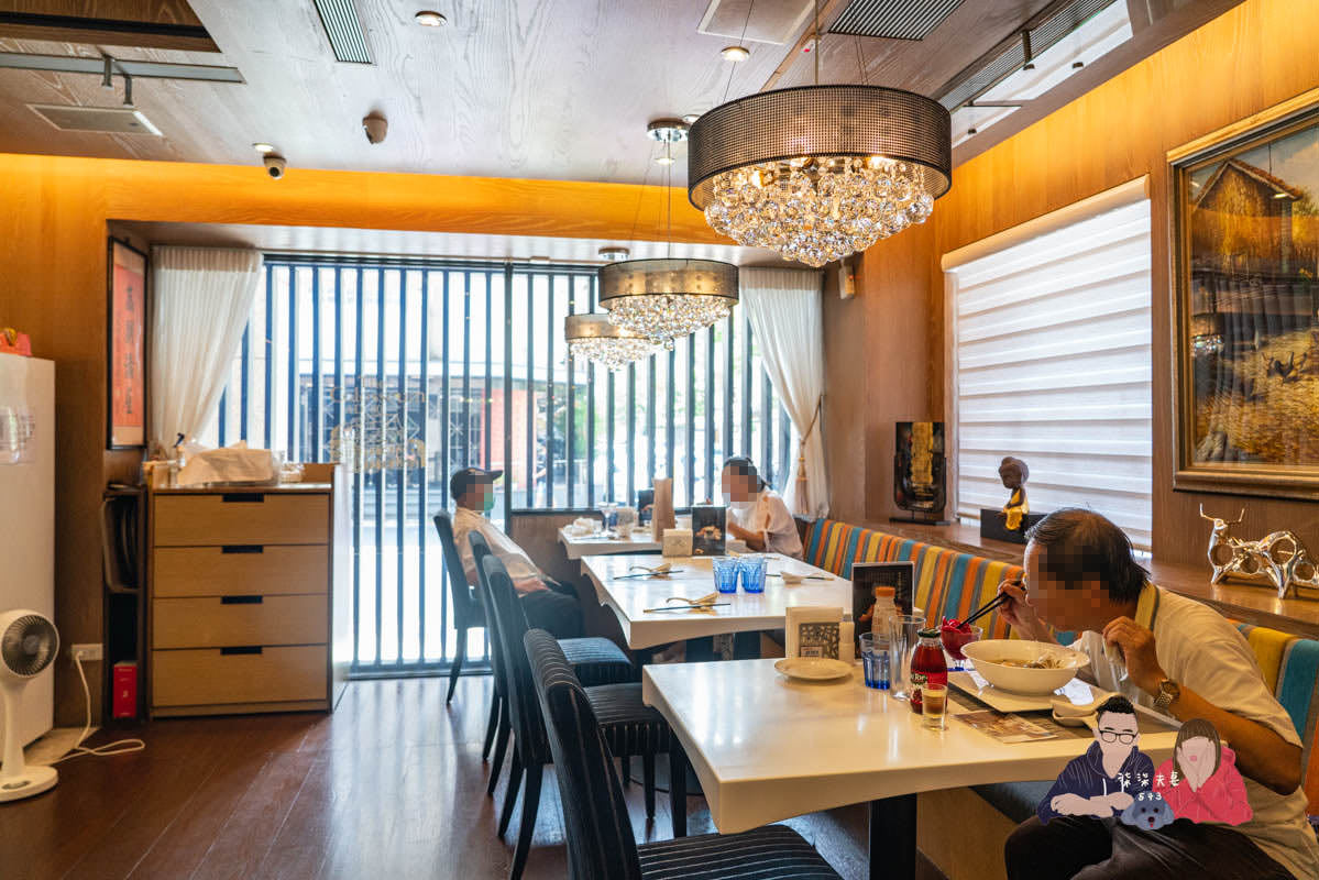 天下三絕》貴但物有所值的台北牛肉麵名店，生日還有免費豬腳麵可以吃，無愧連續4年的米其林餐盤餐廳！