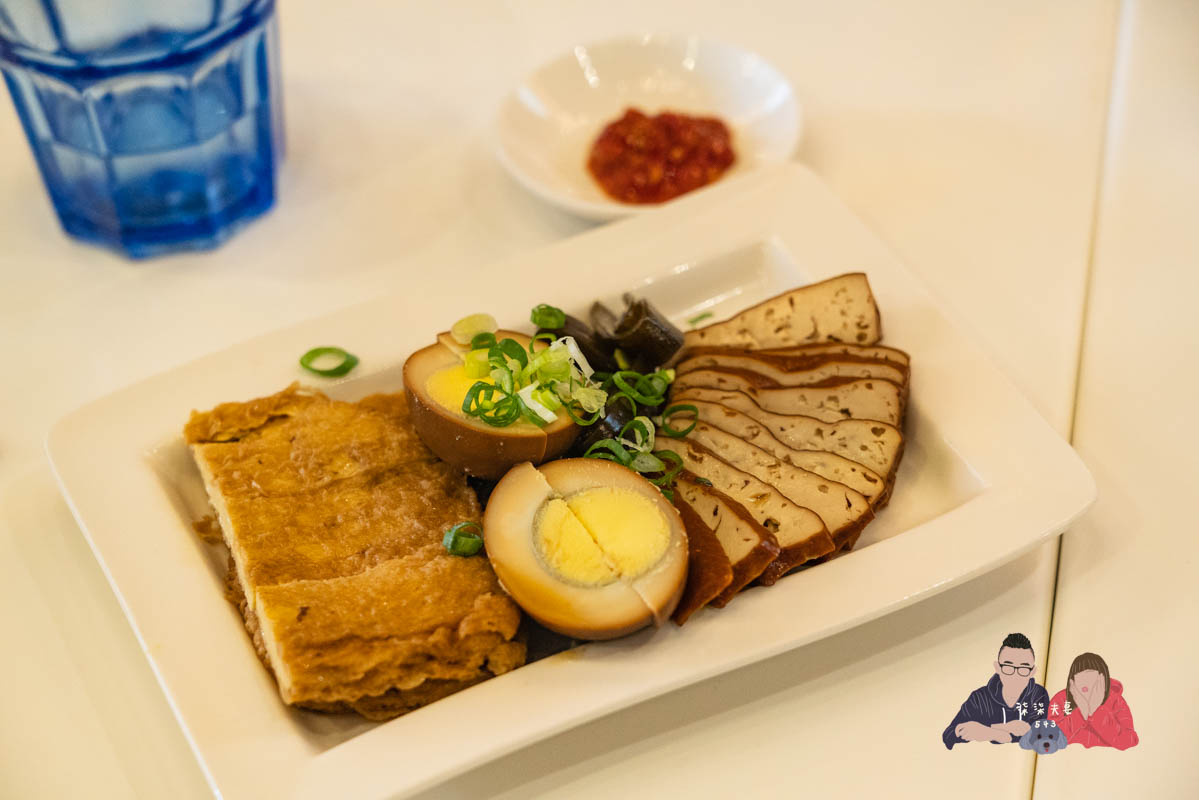 天下三絕》貴但物有所值的台北牛肉麵名店，生日還有免費豬腳麵可以吃，無愧連續4年的米其林餐盤餐廳！