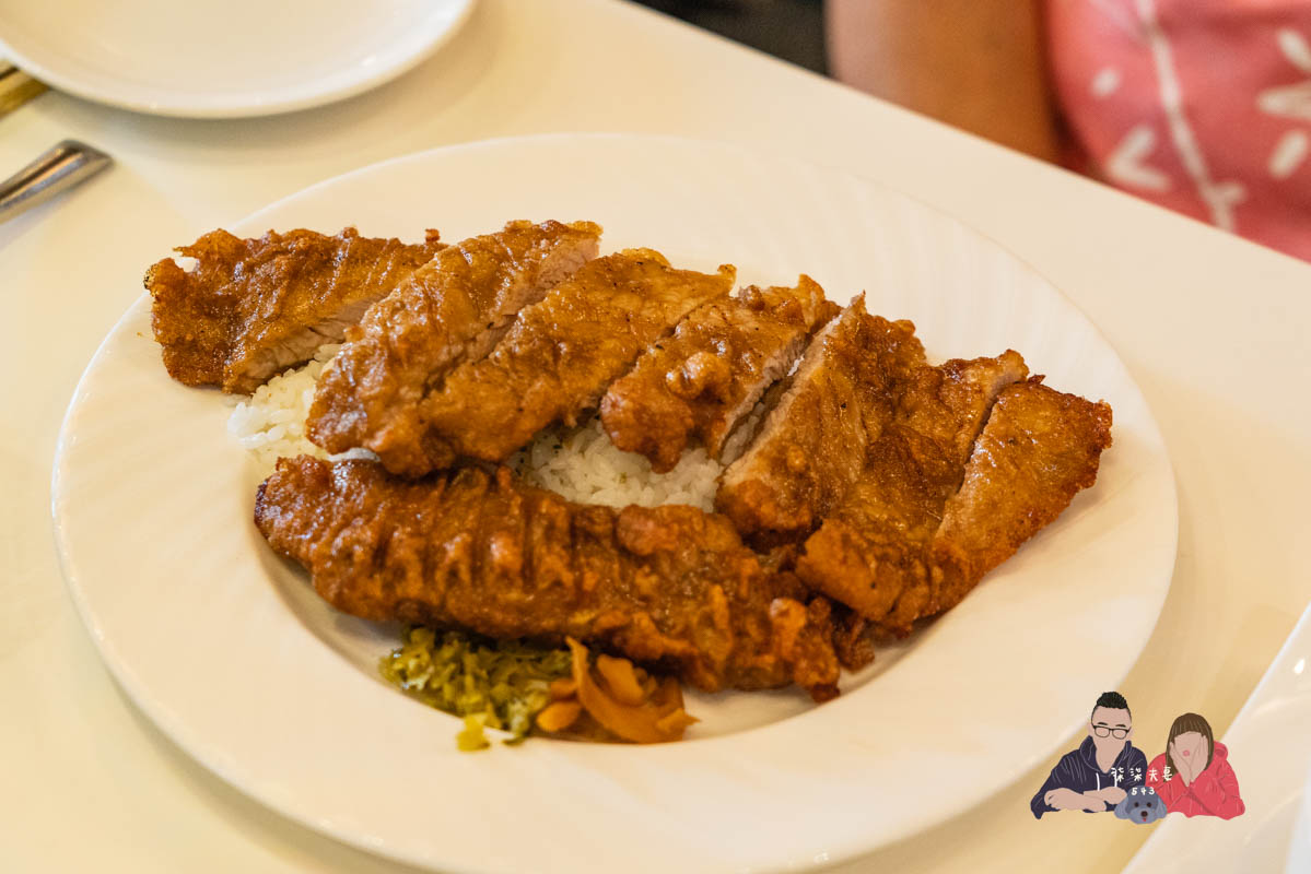 天下三絕》貴但物有所值的台北牛肉麵名店，生日還有免費豬腳麵可以吃，無愧連續4年的米其林餐盤餐廳！