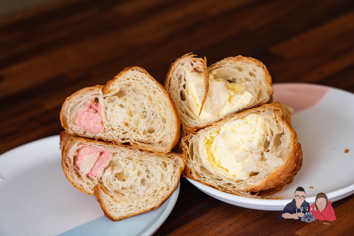 綜合草莓卡士達可鬆麵包評價》好事多甜點開箱,爆漿甜點值得買嗎? - 第3張圖 綜合草莓卡士達可鬆麵包評價》好事多甜點開箱,爆漿甜點值得買嗎?