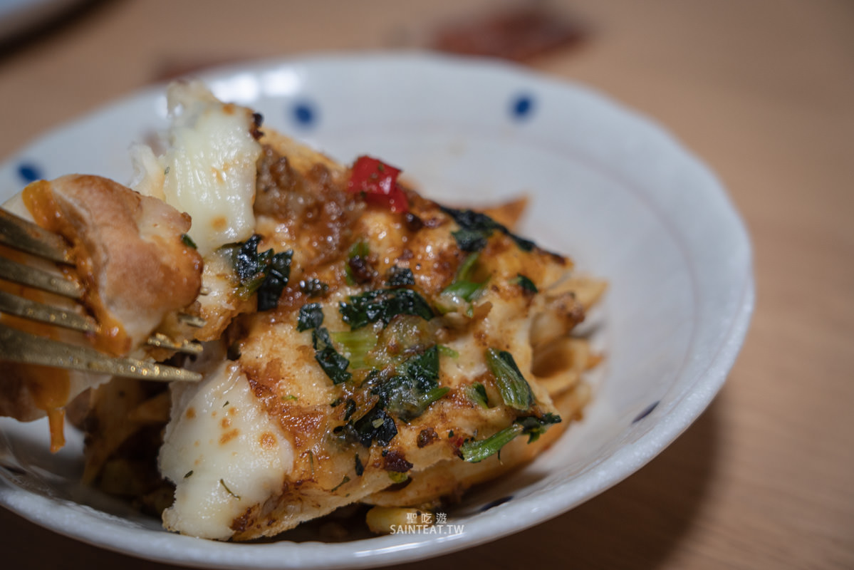 必勝客威士忌牛排干貝比薩+義大利麵》我覺得比較像是厚切鐵板牛柳披薩哈哈。必勝客義大利麵還不錯。