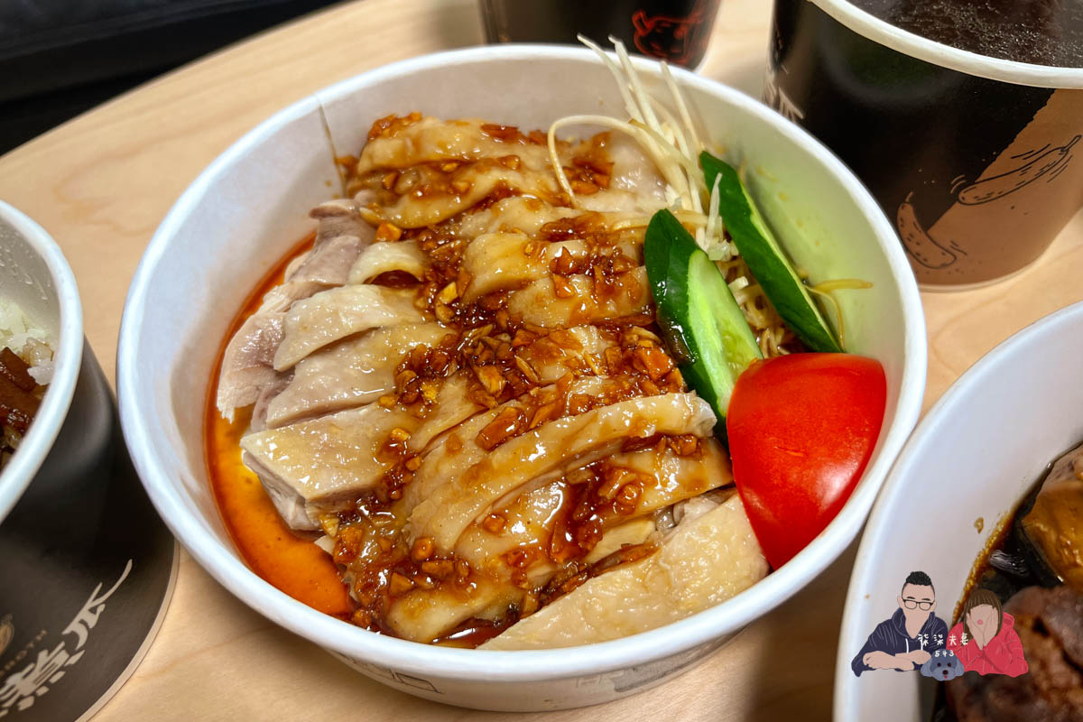 華西街夜市美食推薦》小王煮瓜｜必比登狂推的黑金滷肉飯，瓜仔肉湯一定要點！