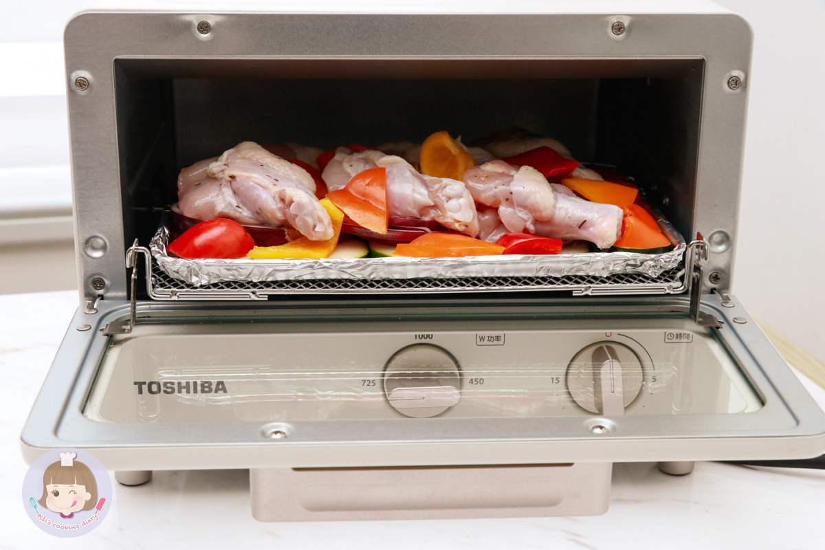 烤箱料理》蔥油香料烤雞腿食譜|中西融合的搭配清爽又好吃! - 第7張圖 烤箱料理》蔥油香料烤雞腿食譜|中西融合的搭配清爽又好吃!