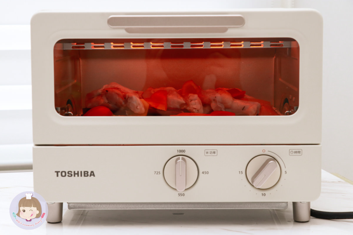 烤箱料理》蔥油香料烤雞腿食譜|中西融合的搭配清爽又好吃! - 第8張圖 烤箱料理》蔥油香料烤雞腿食譜|中西融合的搭配清爽又好吃!