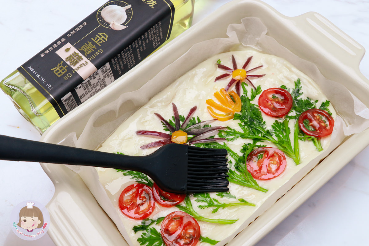 佛卡夏食譜》免手揉佛卡夏配方，利用蔬果做成花園佛卡夏