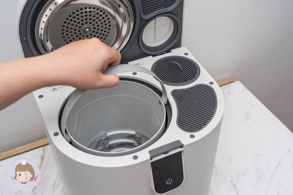 廚餘機推薦》FoodCycler廚餘大師Pro旗艦版,最新一代容量功能再升級!簡直是廚餘機界的 Dyson! - 第6張圖 廚餘機推薦》FoodCycler廚餘大師Pro旗艦版,最新一代容量功能再升級!簡直是廚餘機界的 Dyson!