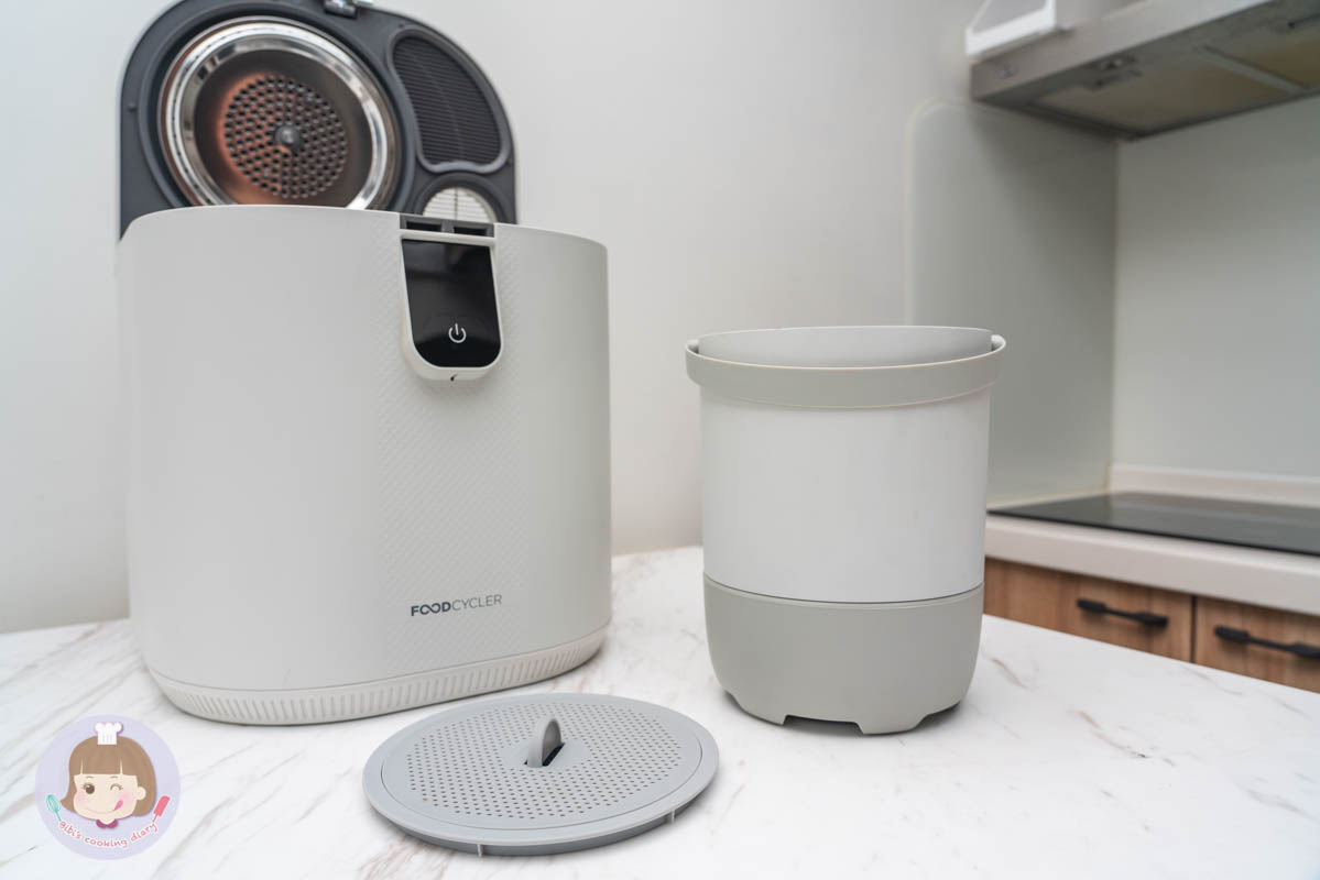 廚餘機推薦》FoodCycler廚餘大師Pro旗艦版,最新一代容量功能再升級!簡直是廚餘機界的 Dyson! - 第3張圖 廚餘機推薦》FoodCycler廚餘大師Pro旗艦版,最新一代容量功能再升級!簡直是廚餘機界的 Dyson!