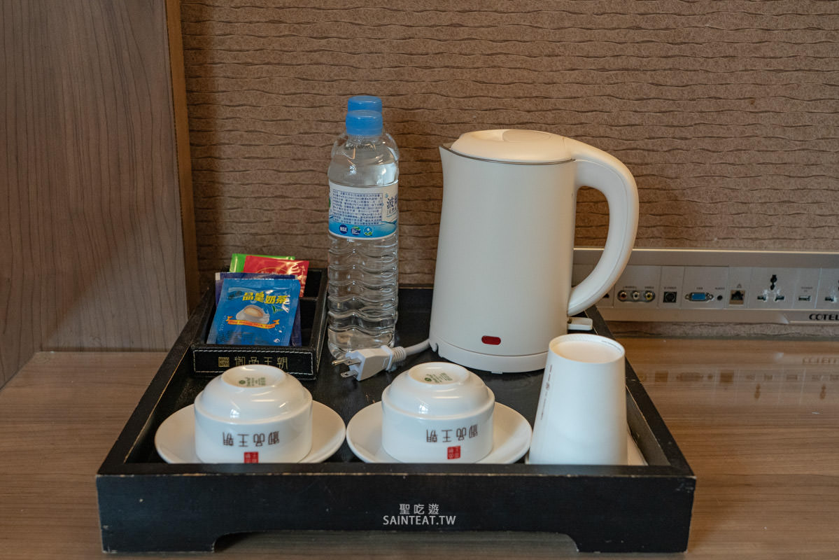 御品王朝旅店》雲林住宿|應該算是乾淨的汽車旅館,飯店很漂亮,房間超大!但早餐蠻弱的。 - 第19張圖 御品王朝旅店》雲林住宿|應該算是乾淨的汽車旅館,飯店很漂亮,房間超大!但早餐蠻弱的。