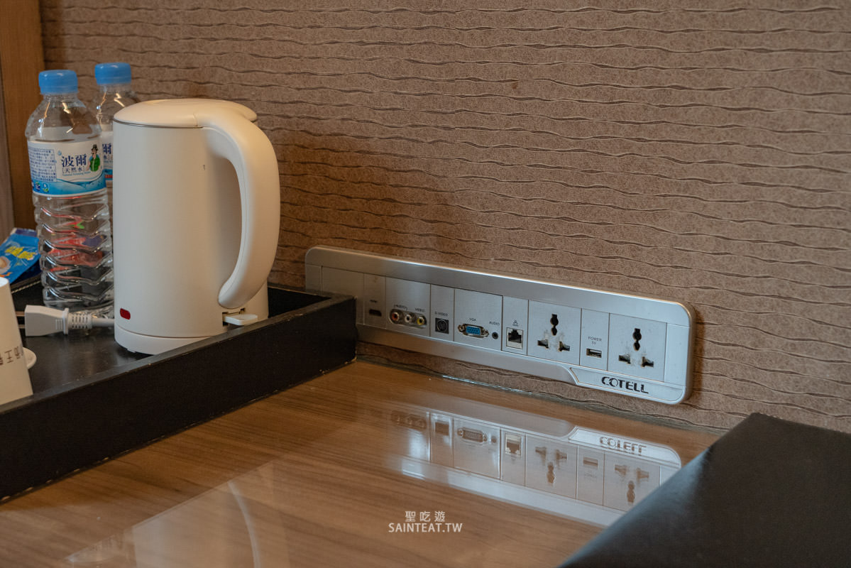 御品王朝旅店》雲林住宿|應該算是乾淨的汽車旅館,飯店很漂亮,房間超大!但早餐蠻弱的。 - 第18張圖 御品王朝旅店》雲林住宿|應該算是乾淨的汽車旅館,飯店很漂亮,房間超大!但早餐蠻弱的。