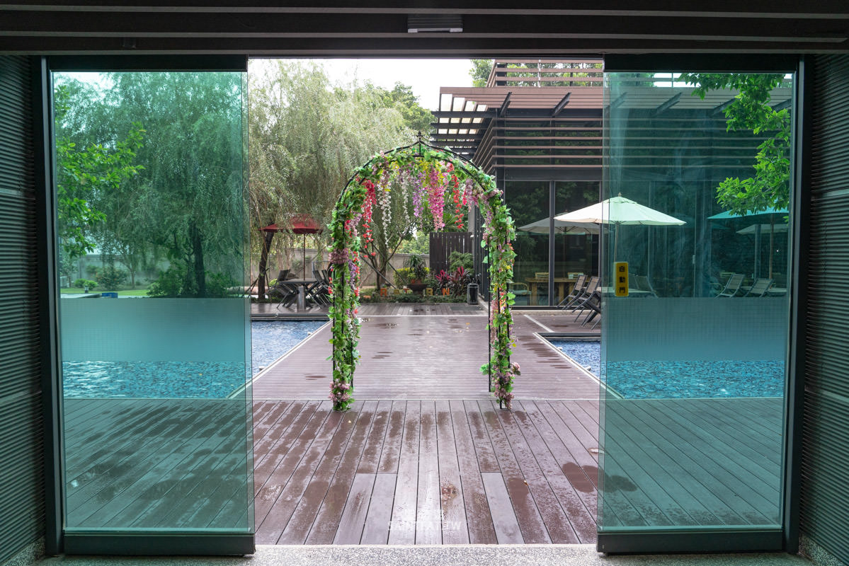 御品王朝旅店》雲林住宿|應該算是乾淨的汽車旅館,飯店很漂亮,房間超大!但早餐蠻弱的。 - 第35張圖 御品王朝旅店》雲林住宿|應該算是乾淨的汽車旅館,飯店很漂亮,房間超大!但早餐蠻弱的。