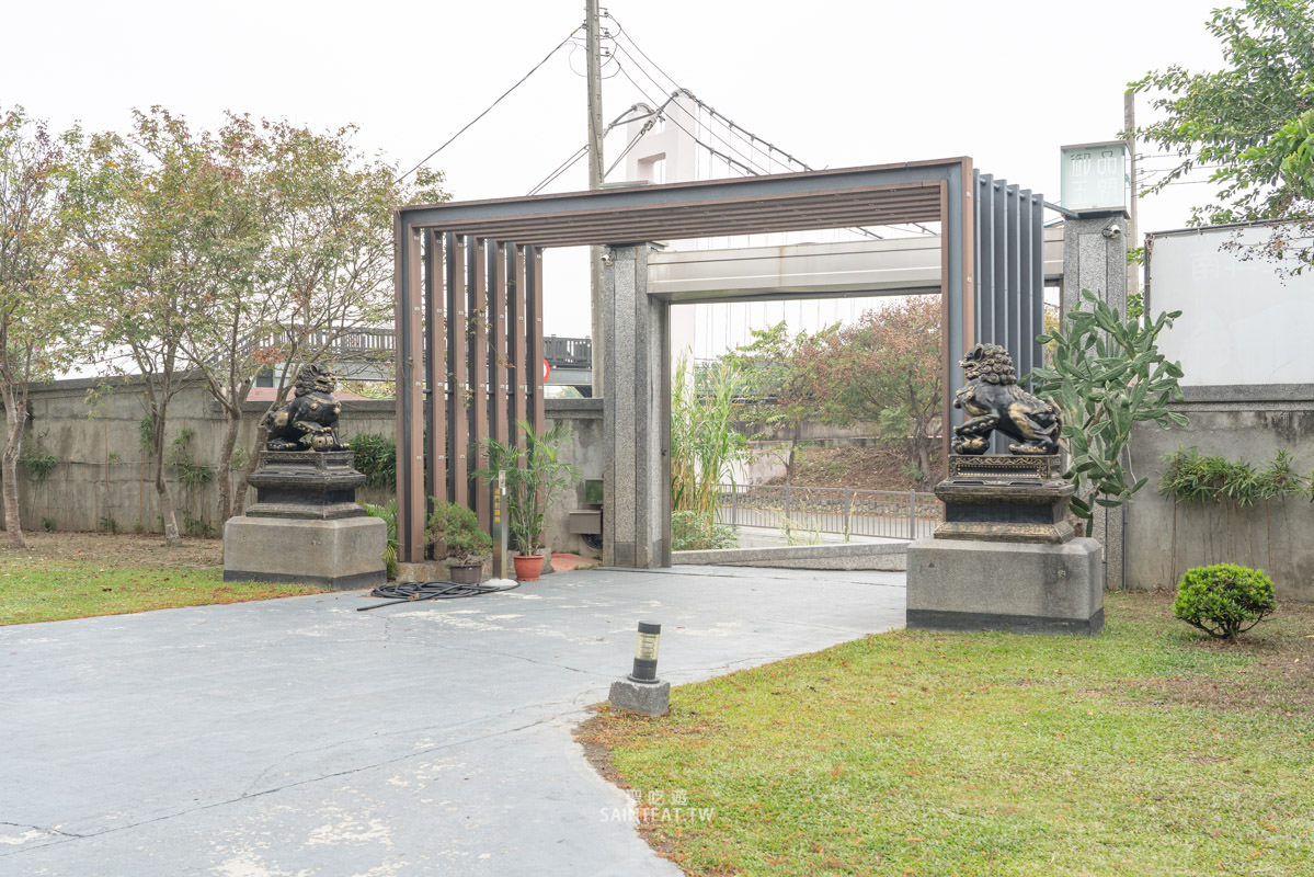 御品王朝旅店》雲林住宿|應該算是乾淨的汽車旅館,飯店很漂亮,房間超大!但早餐蠻弱的。 - 第40張圖 御品王朝旅店》雲林住宿|應該算是乾淨的汽車旅館,飯店很漂亮,房間超大!但早餐蠻弱的。