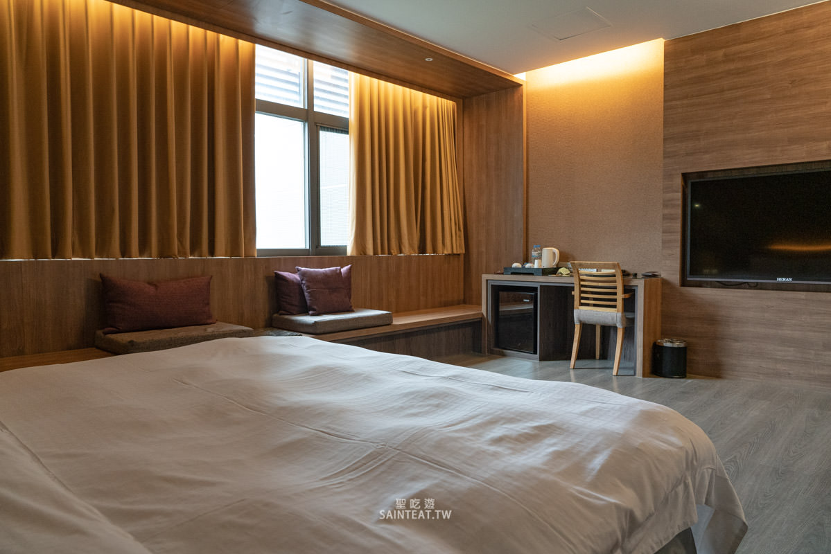 御品王朝旅店》雲林住宿|應該算是乾淨的汽車旅館,飯店很漂亮,房間超大!但早餐蠻弱的。 - 第11張圖 御品王朝旅店》雲林住宿|應該算是乾淨的汽車旅館,飯店很漂亮,房間超大!但早餐蠻弱的。