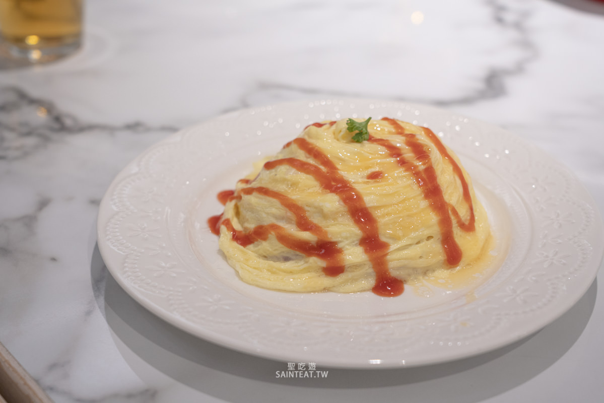 台北甜點吃到飽》徹斯叔叔的咖啡廳｜90分鐘爽吃甜點拉麵蛋包飯，一定可以吃回本，但我覺得不用特地來吃啦……。