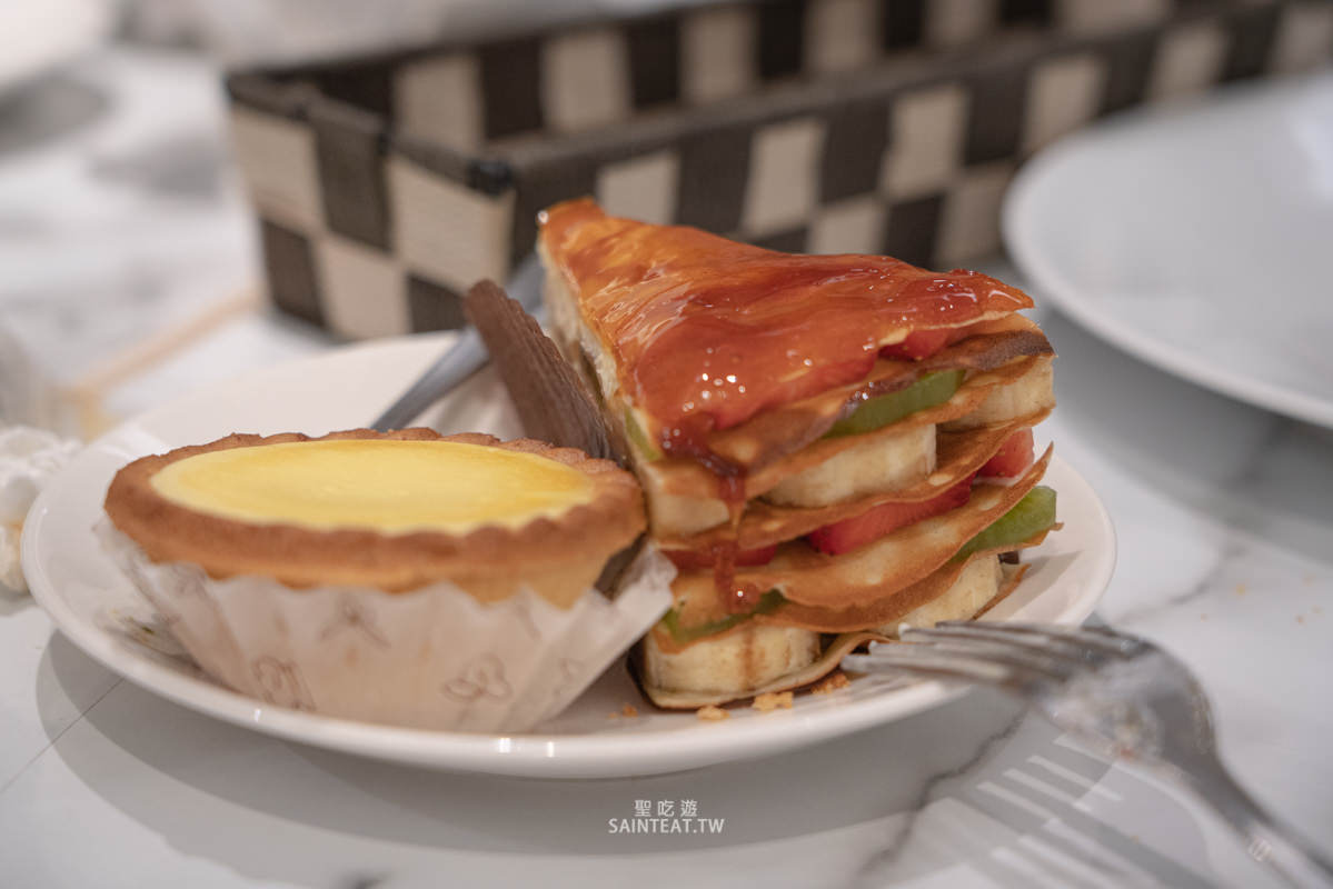 台北甜點吃到飽》徹斯叔叔的咖啡廳｜90分鐘爽吃甜點拉麵蛋包飯，一定可以吃回本，但我覺得不用特地來吃啦……。