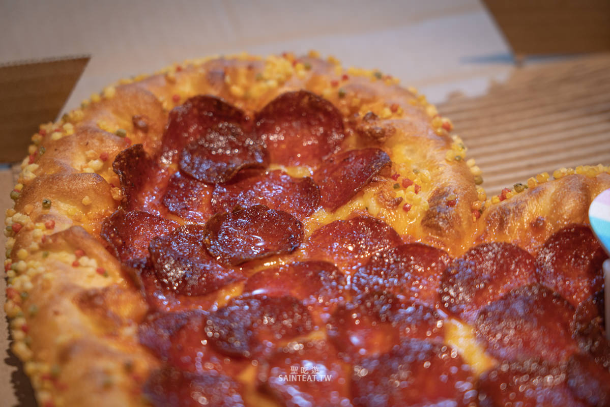 必勝客大芝心聖誕花圈烤雞比薩/有愛必勝比薩》越多越多花樣的必勝客,到底好不好吃? - 第6張圖 必勝客大芝心聖誕花圈烤雞比薩/有愛必勝比薩》越多越多花樣的必勝客,到底好不好吃?