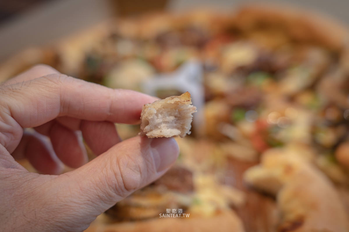 摘星佛跳牆比薩》必勝客x金蓬萊|掃雷大隊真實評價,新口味披薩值得買來吃嗎!? - 第19張圖 摘星佛跳牆比薩》必勝客x金蓬萊|掃雷大隊真實評價,新口味披薩值得買來吃嗎!?