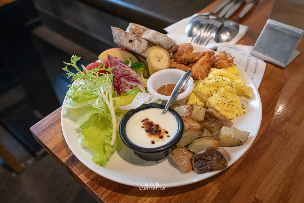 汐止早午餐》愛吃飯iRice Kaffe|平價還免服務費、有插座,座位舒適 - 第19張圖 汐止早午餐》愛吃飯iRice Kaffe|平價還免服務費、有插座,座位舒適