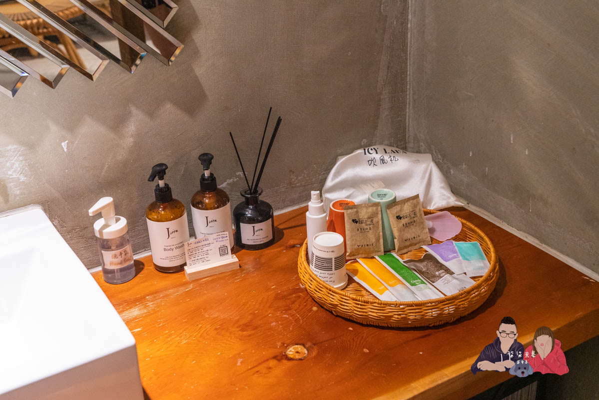 愛黏在一起設計師民宿》網美風格日月潭周邊住宿，到處都好拍～