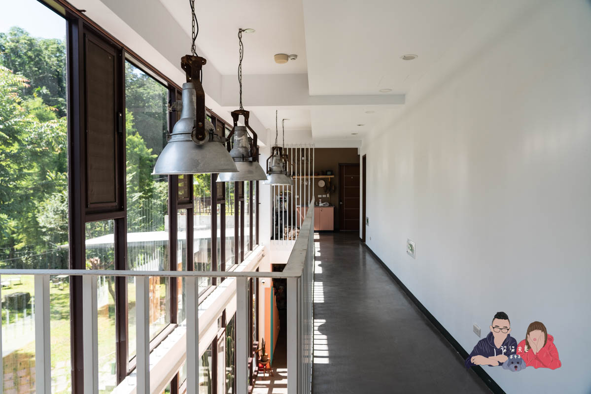 愛黏在一起設計師民宿》網美風格日月潭周邊住宿，到處都好拍～