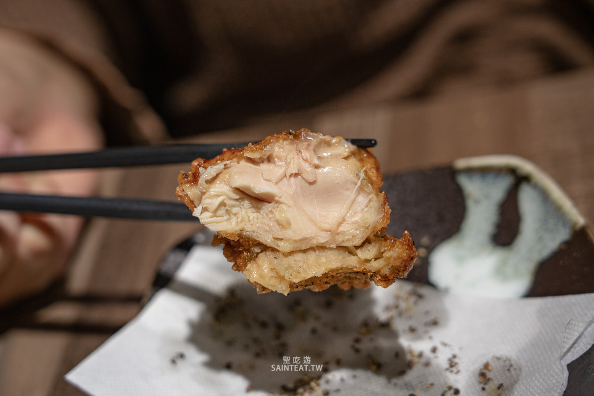 麵屋輝》台北拉麵推薦|炸雞完美,無懈可擊的好吃!但拉麵我覺得沒那麼出色。 - 第12張圖 麵屋輝》台北拉麵推薦|炸雞完美,無懈可擊的好吃!但拉麵我覺得沒那麼出色。
