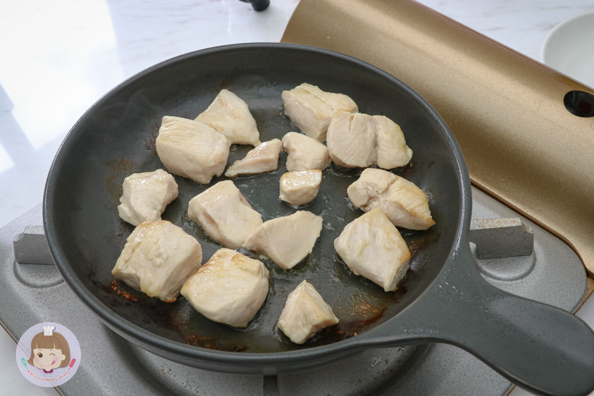 親子丼食譜》超簡單0失敗料理,只要3種食材就行~ - 第3張圖 親子丼食譜》超簡單0失敗料理,只要3種食材就行~