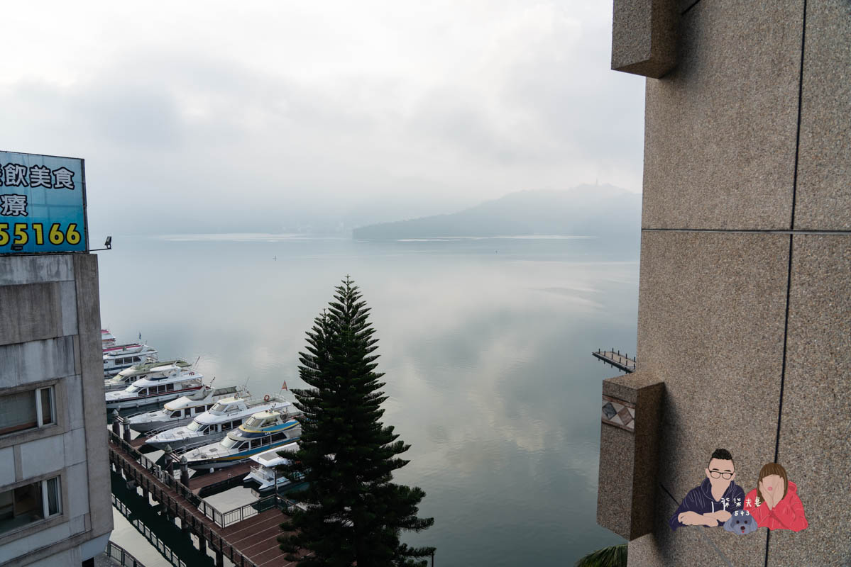日月潭大淶閣飯店》日月潭湖景第一排住宿，早餐沿著飯店湖景步道散步，超放鬆的～禾楓客房實際住宿心得。