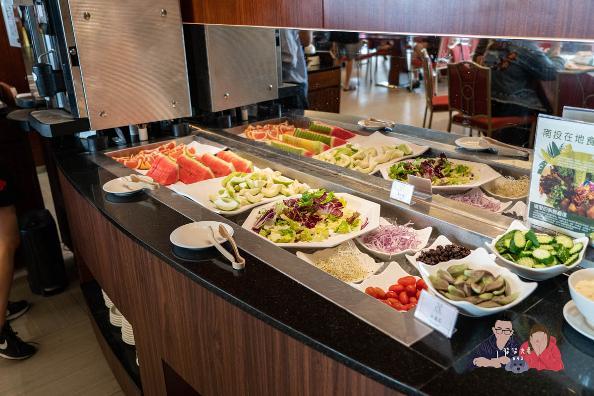 日月潭大淶閣飯店》日月潭湖景第一排住宿，早餐沿著飯店湖景步道散步，超放鬆的～禾楓客房實際住宿心得。