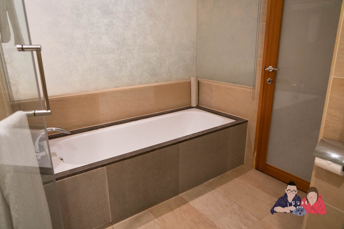 日月潭大淶閣飯店》日月潭湖景第一排住宿，早餐沿著飯店湖景步道散步，超放鬆的～禾楓客房實際住宿心得。