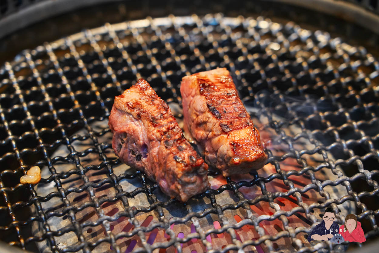 東京澀谷肉屋橫丁宇田川町》100分鐘和牛吃到翻不用1800元，至今吃過最爽的燒肉吃到飽！