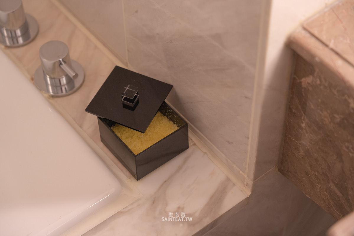 台北五星級飯店住宿》晶華酒店｜App平日免費升級豪華客房，頂樓露天泳池電影院超放鬆～