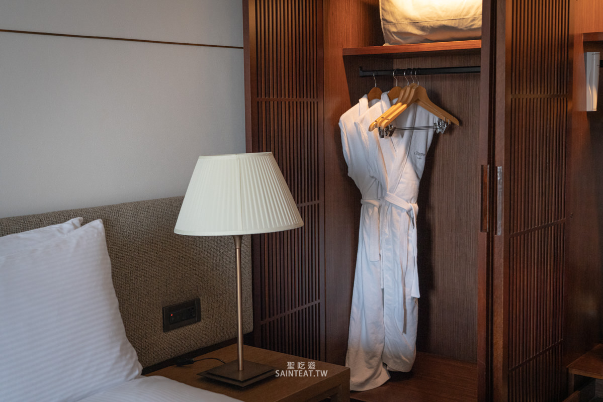 台北五星級飯店住宿》晶華酒店｜App平日免費升級豪華客房，頂樓露天泳池電影院超放鬆～