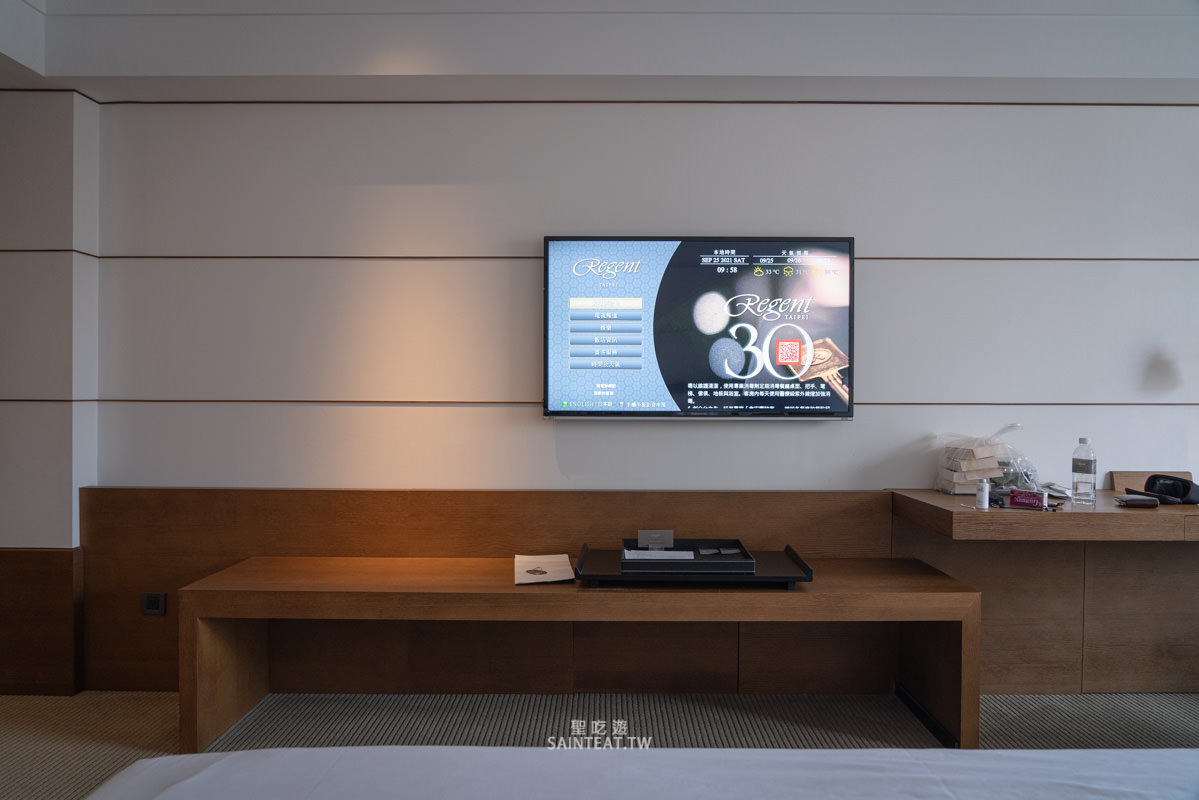 台北五星級飯店住宿》晶華酒店｜App平日免費升級豪華客房，頂樓露天泳池電影院超放鬆～