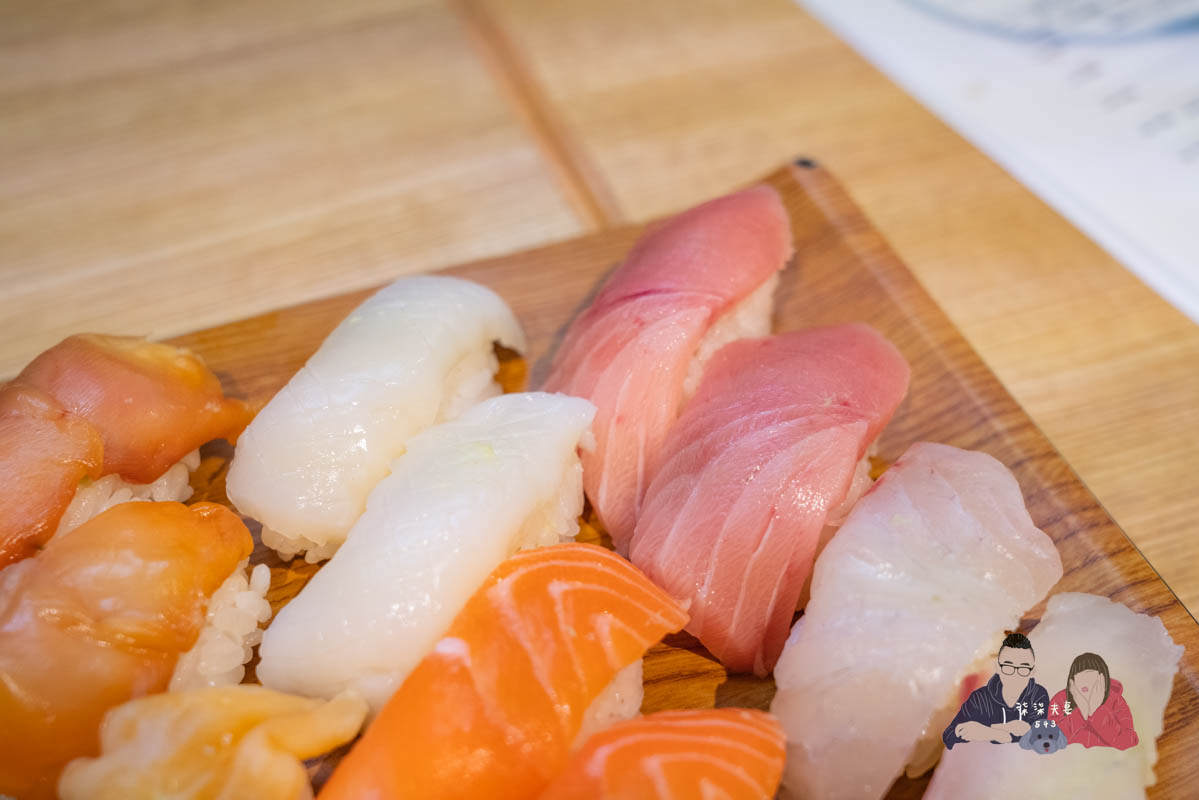 雛鮨二訪》東京壽司吃到飽好吃嗎？狂吃干貝/海膽/鮭魚卵/鮪魚中腹握壽司！