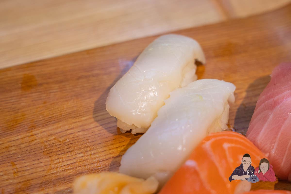 雛鮨二訪》東京壽司吃到飽好吃嗎？狂吃干貝/海膽/鮭魚卵/鮪魚中腹握壽司！