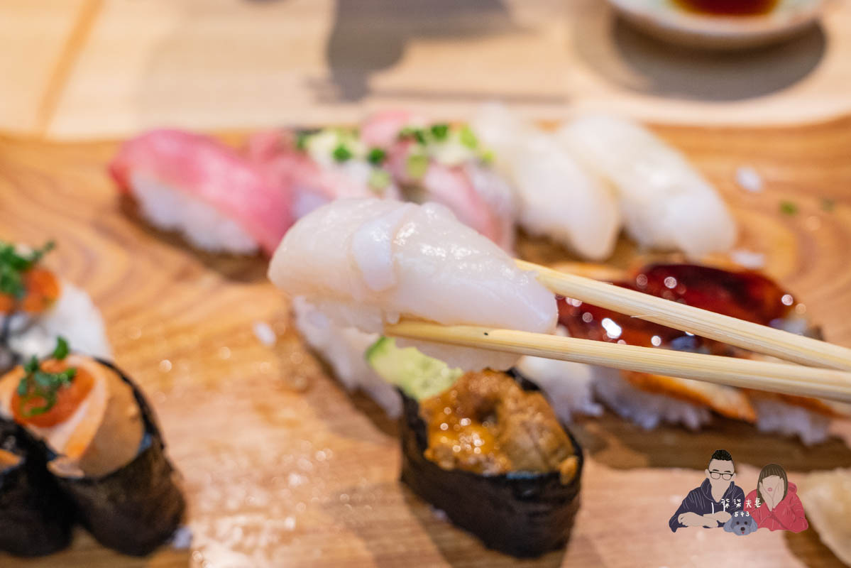 雛鮨二訪》東京壽司吃到飽好吃嗎？狂吃干貝/海膽/鮭魚卵/鮪魚中腹握壽司！